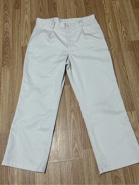 Under Armour Performance Off-White Golf Pants Size 32R - 26” Inseam